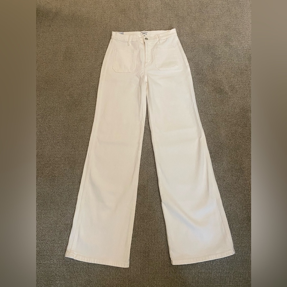 Reformation Alyssa High Rise Wide Leg Long Jeans in Vintage White - Size 27